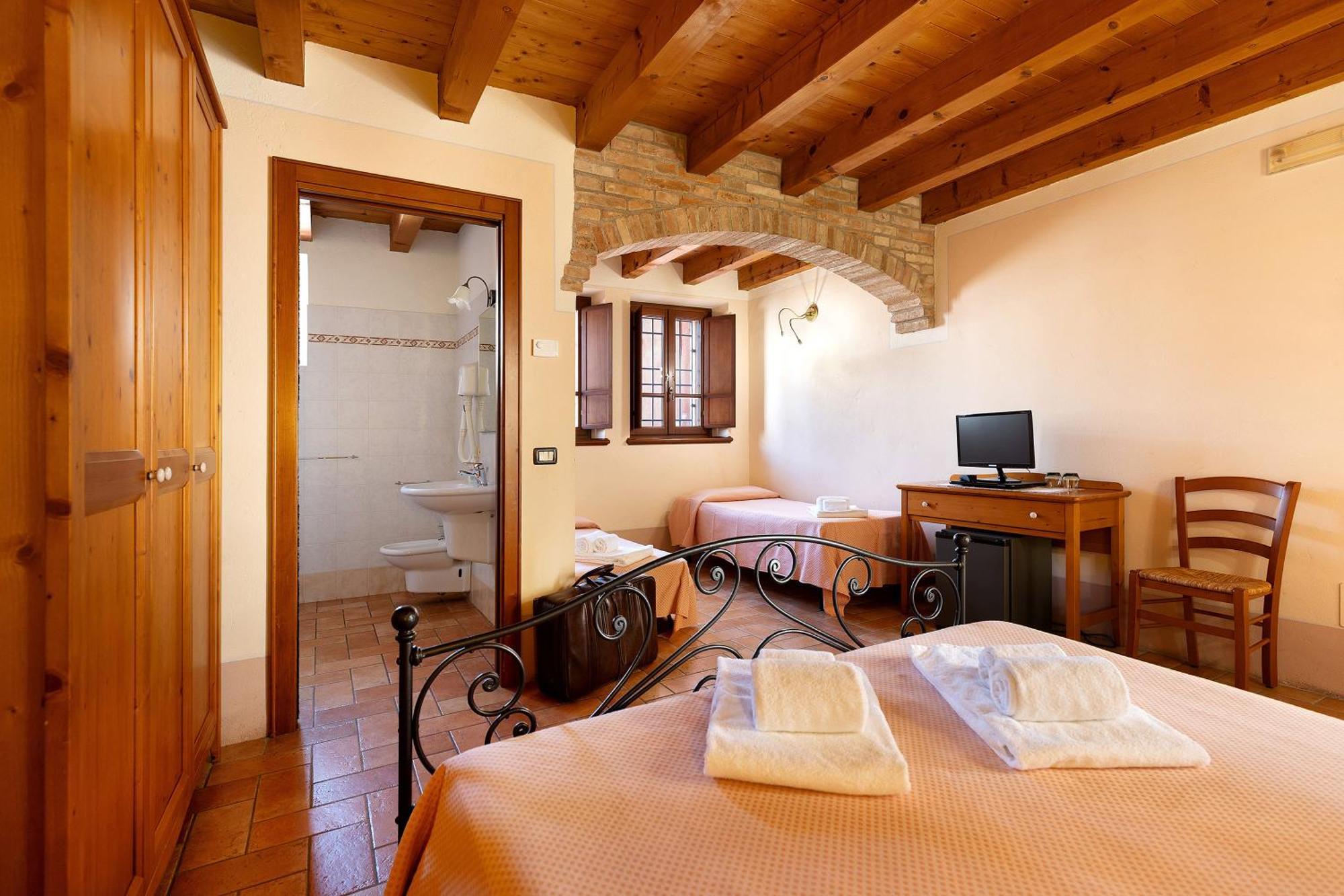 New Agriturismo Corte Olfino Monzambano Exterior photo