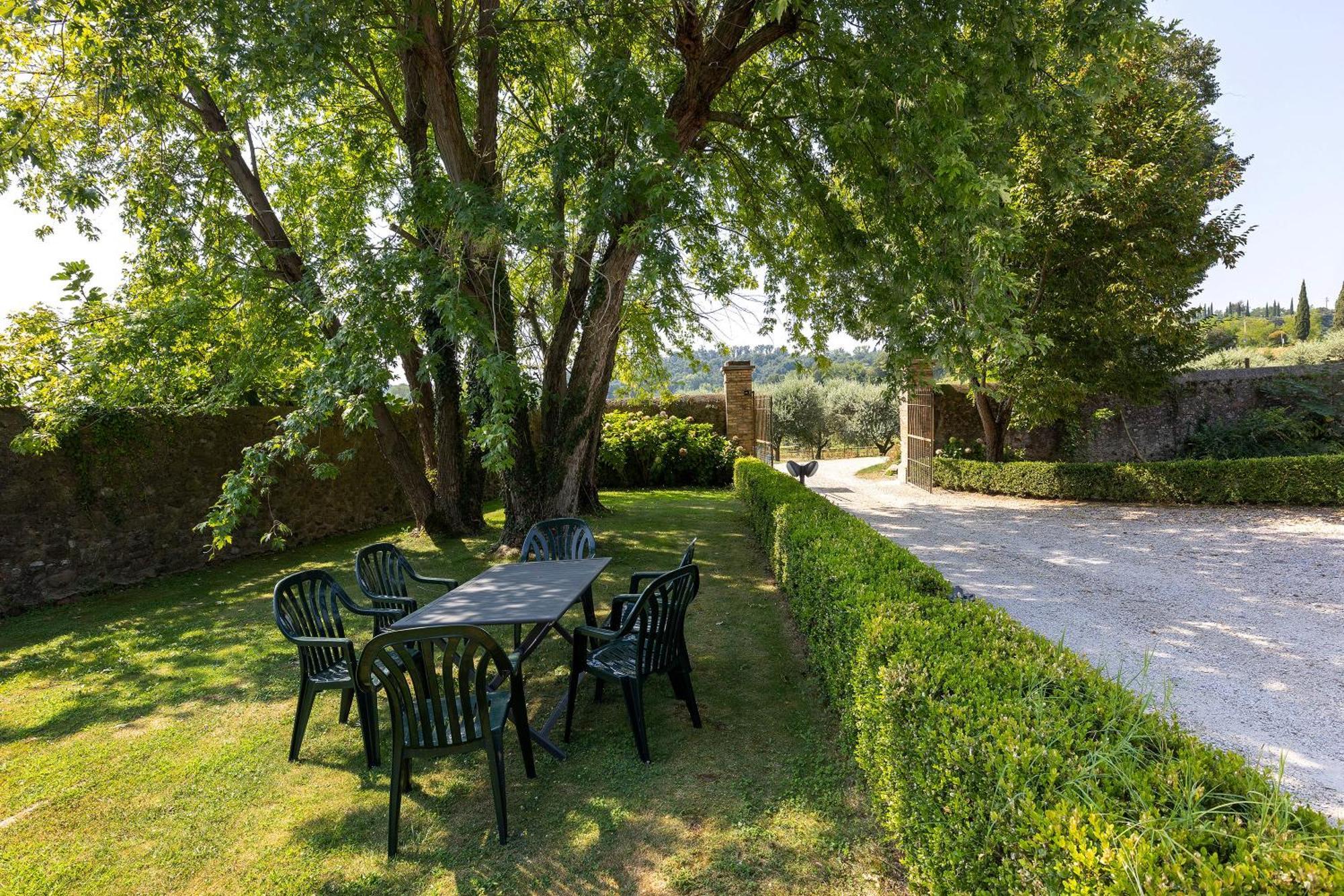 New Agriturismo Corte Olfino Monzambano Exterior photo
