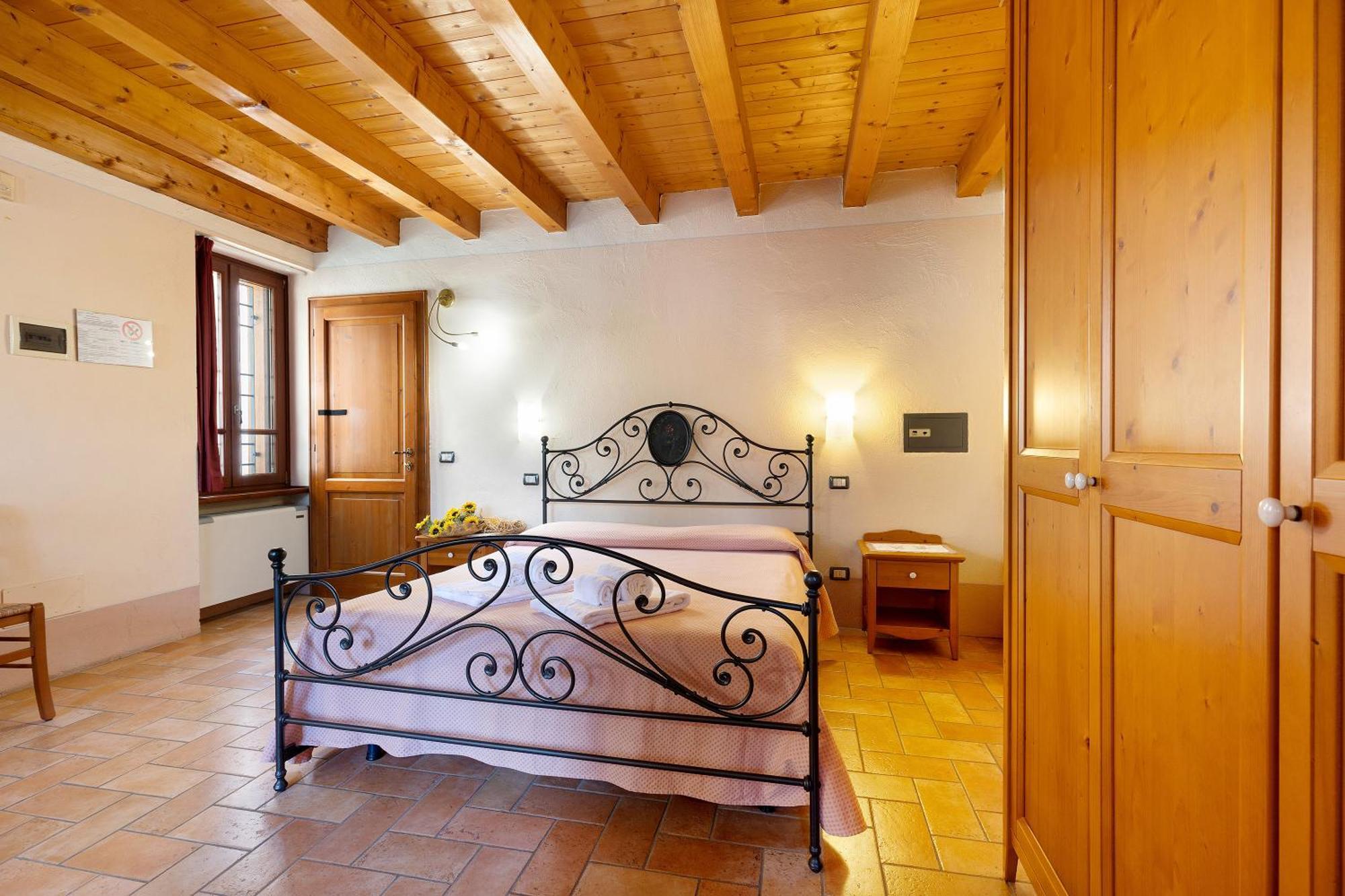 New Agriturismo Corte Olfino Monzambano Exterior photo